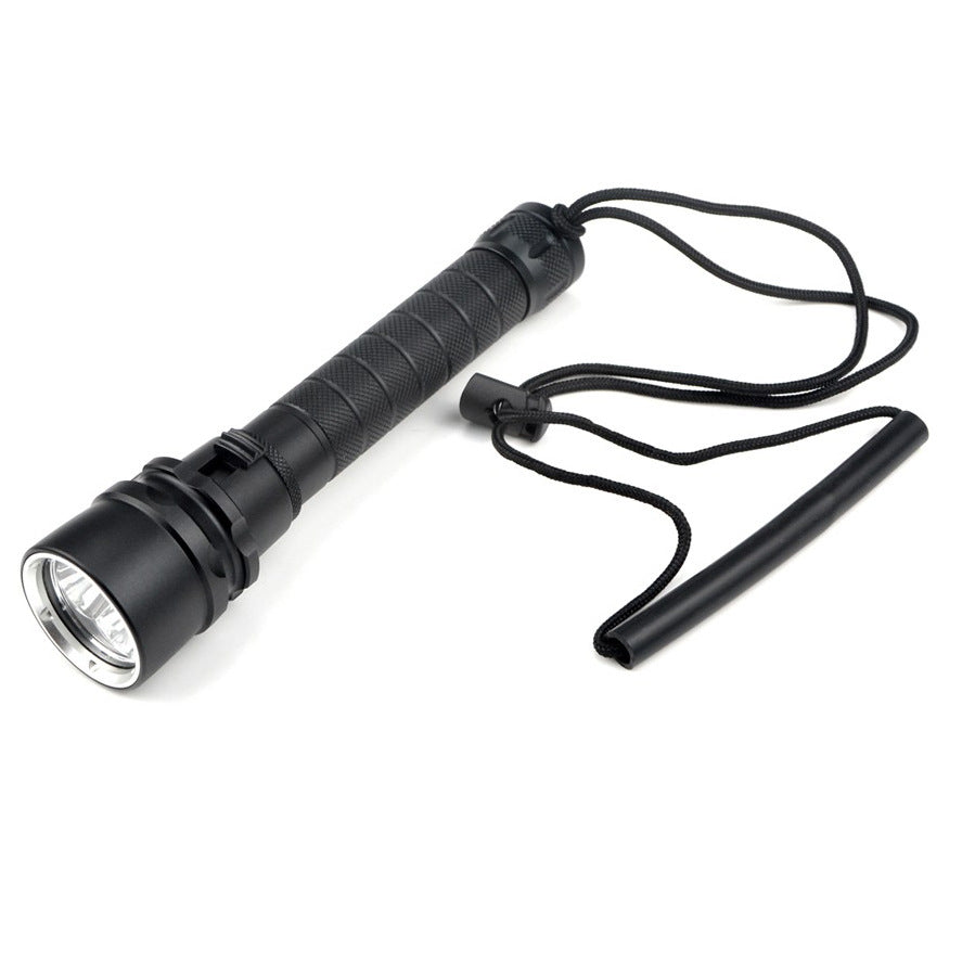 Rechargeable deep-diving flashlight